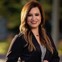 Laura Juarez Davis